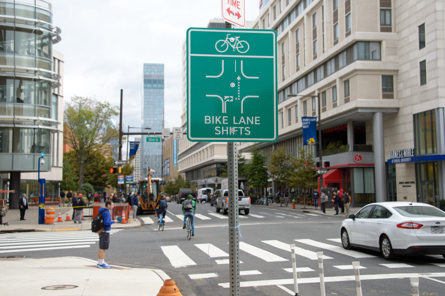 Bike lanes experiment measures cyclist response to infrastructure design