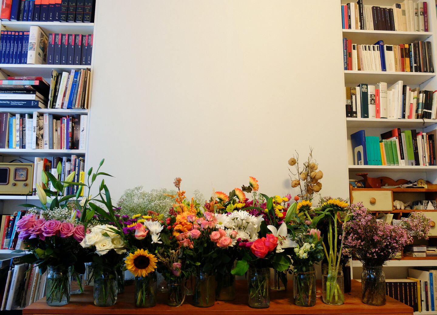 Bouquets of flowers combined as sculpture