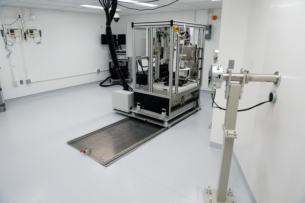 Room with medical radiation equipment