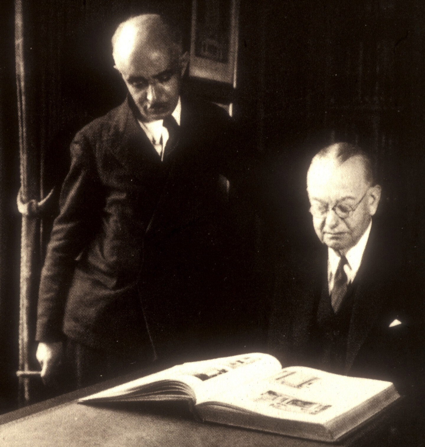 julian abele standing over horace trumbauer