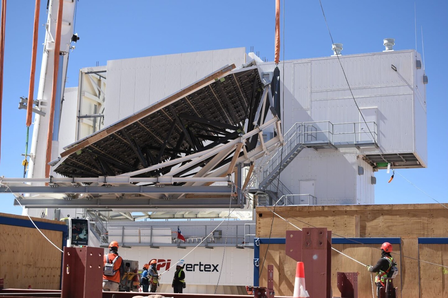 The large aperture telescope at the&nbsp;Simons Observatory completed&nbsp;‘first&nbsp;light’ in February 2025.