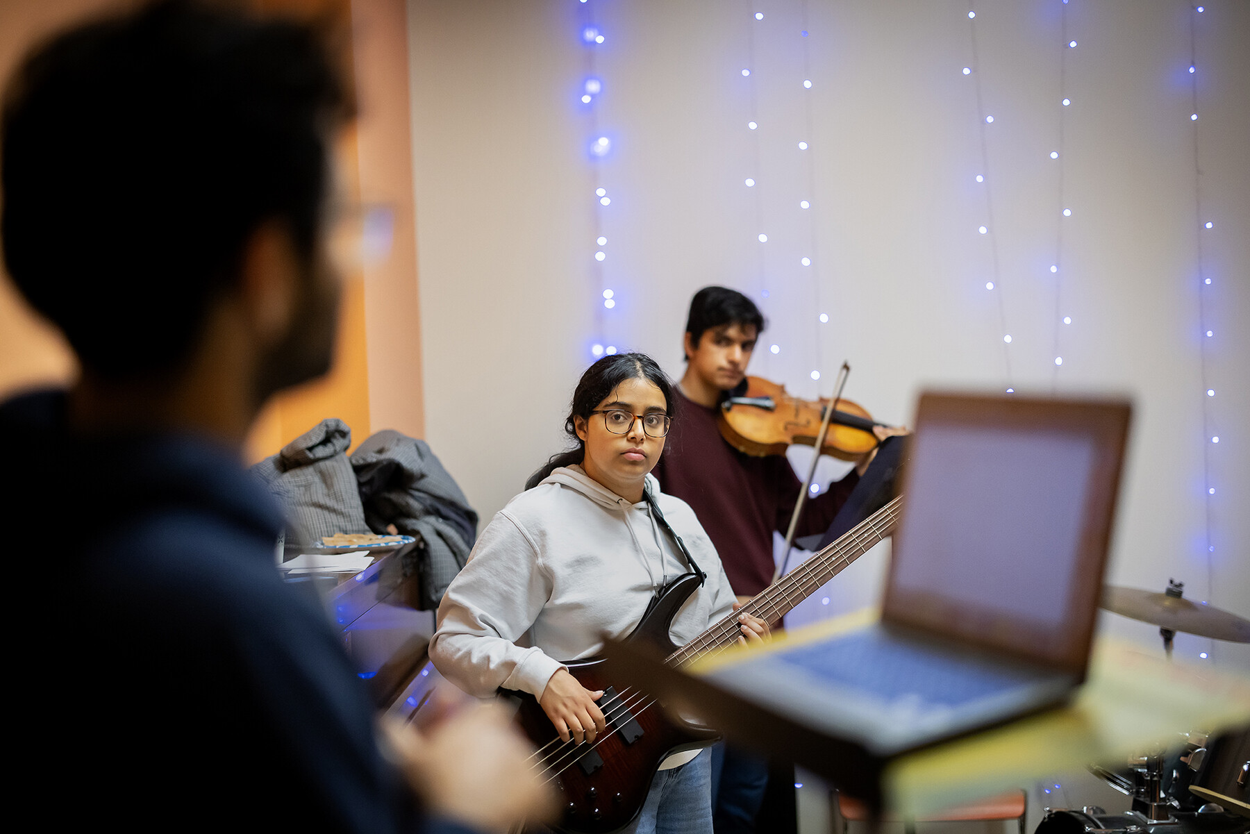 Members of a Penn musical group rehearsing.