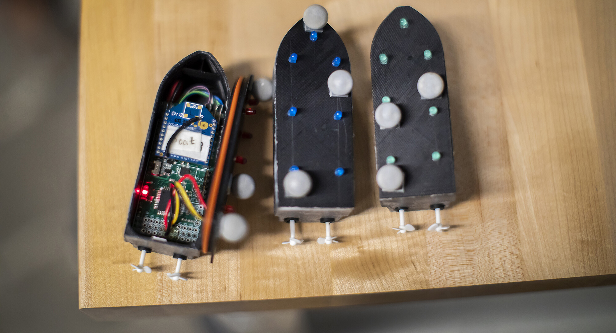 Mapping the ocean with aquatic robots