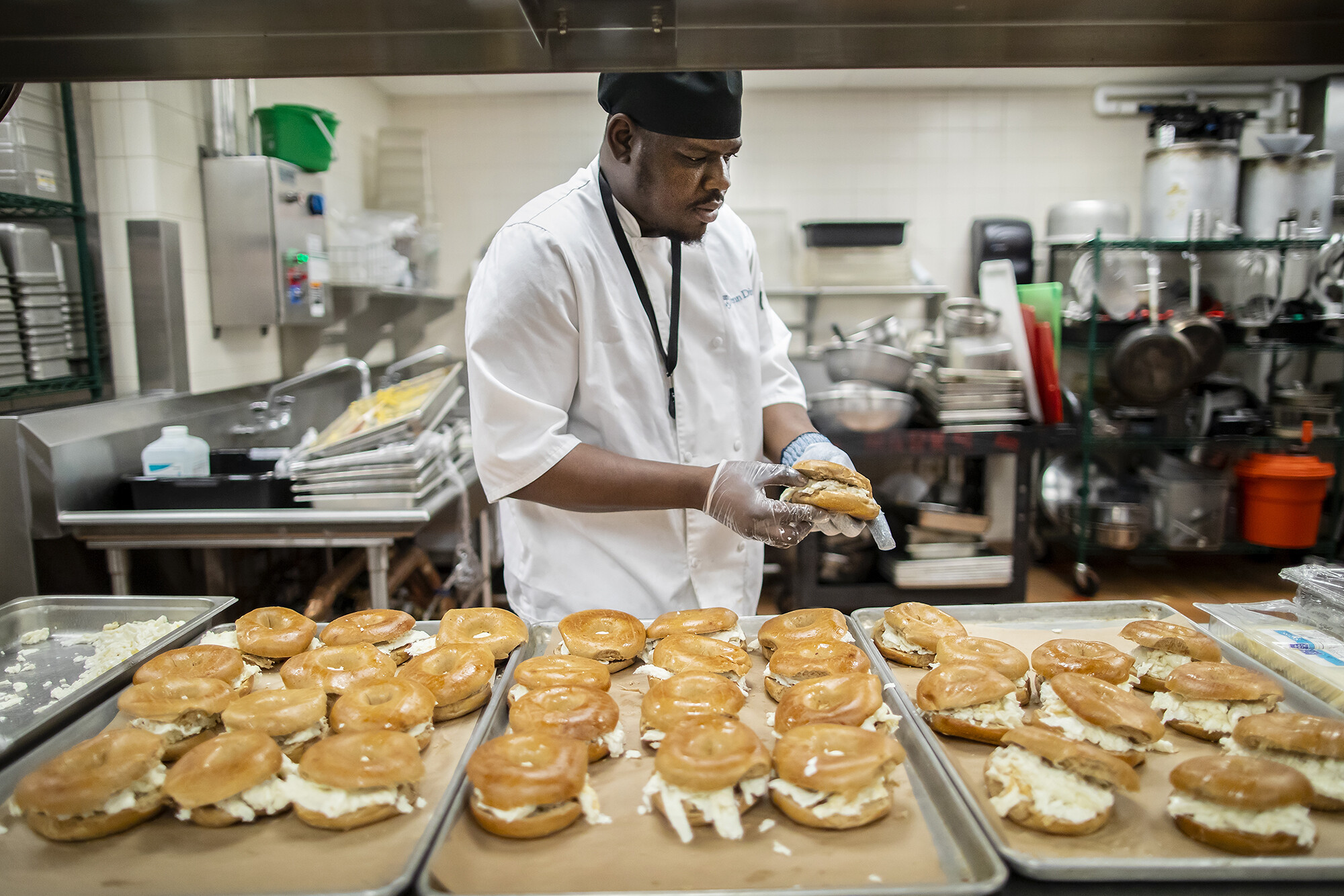 preparing bagels at penn dining