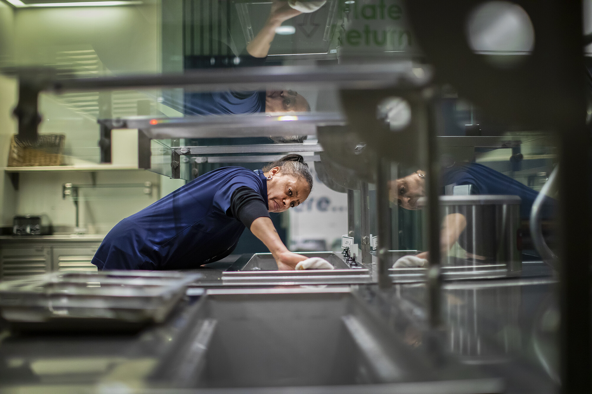 cleaning serving areas in penn dining