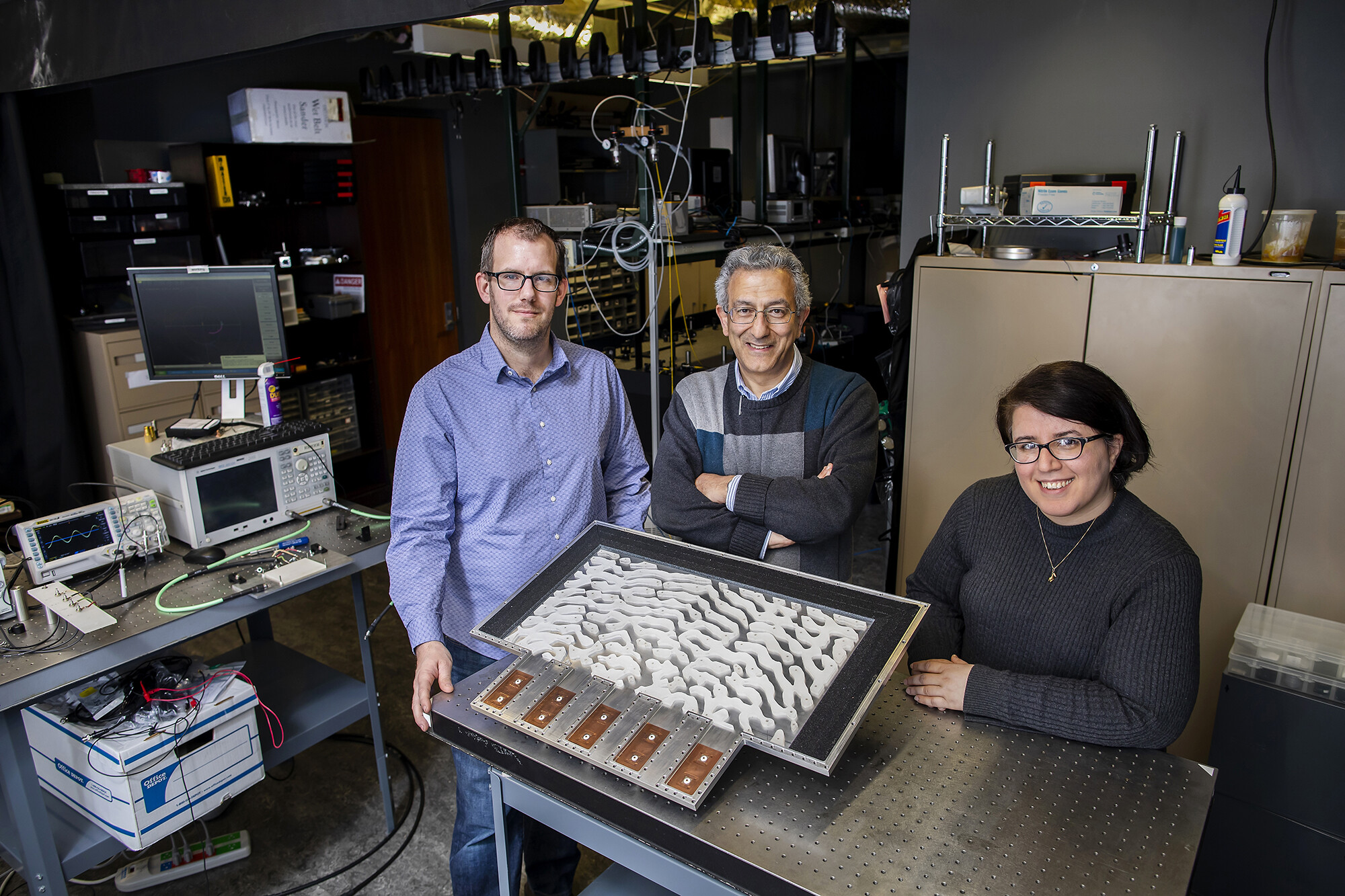 Brian Edwards, Nader Engheta, and Nasim Mohammadi Estakhri 