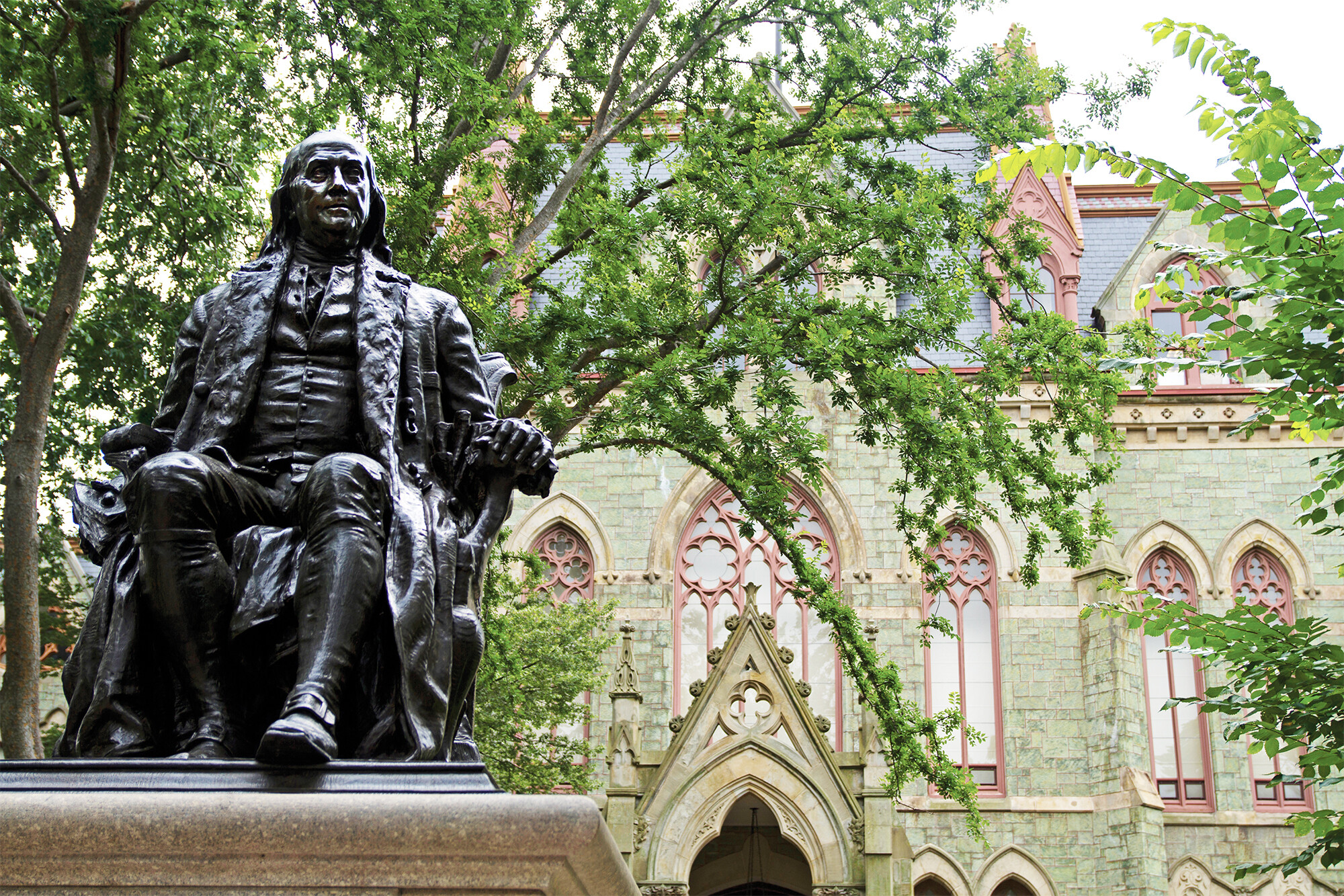 Bronze sculpture of Benjamin Franklin.