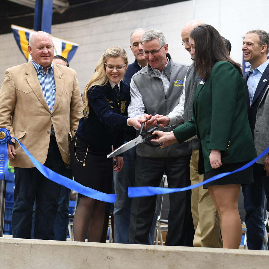 ribbon cutting at the farm show