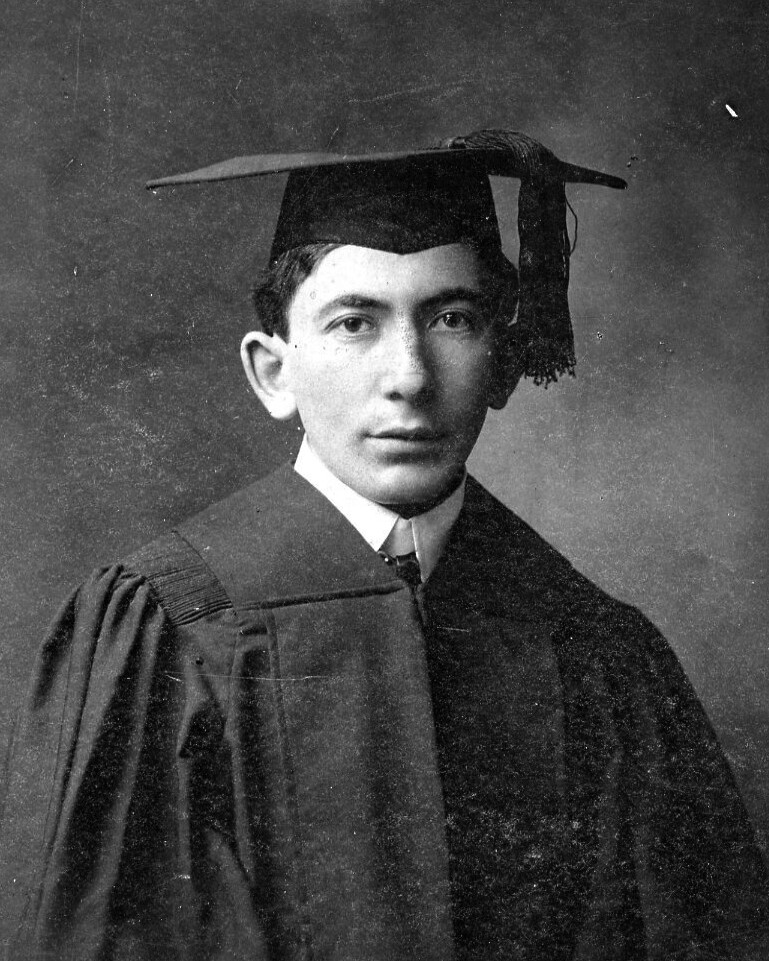 louis magaziner graduation photo