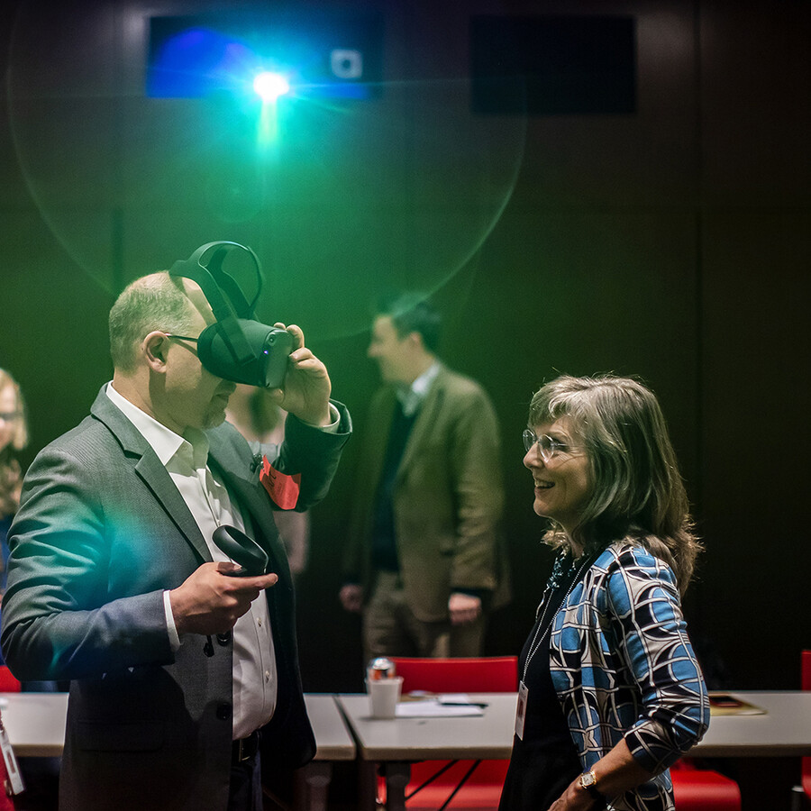 peter decherney wearing vr goggles
