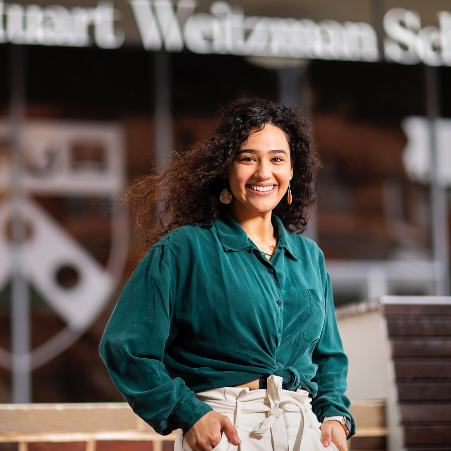 a portrait of Jazmin Diaz