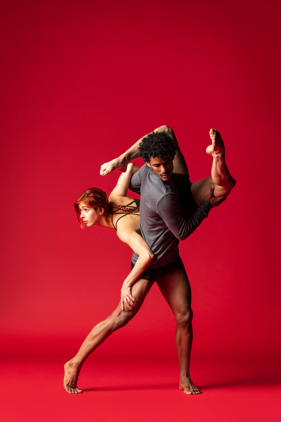 Two dancers posing.