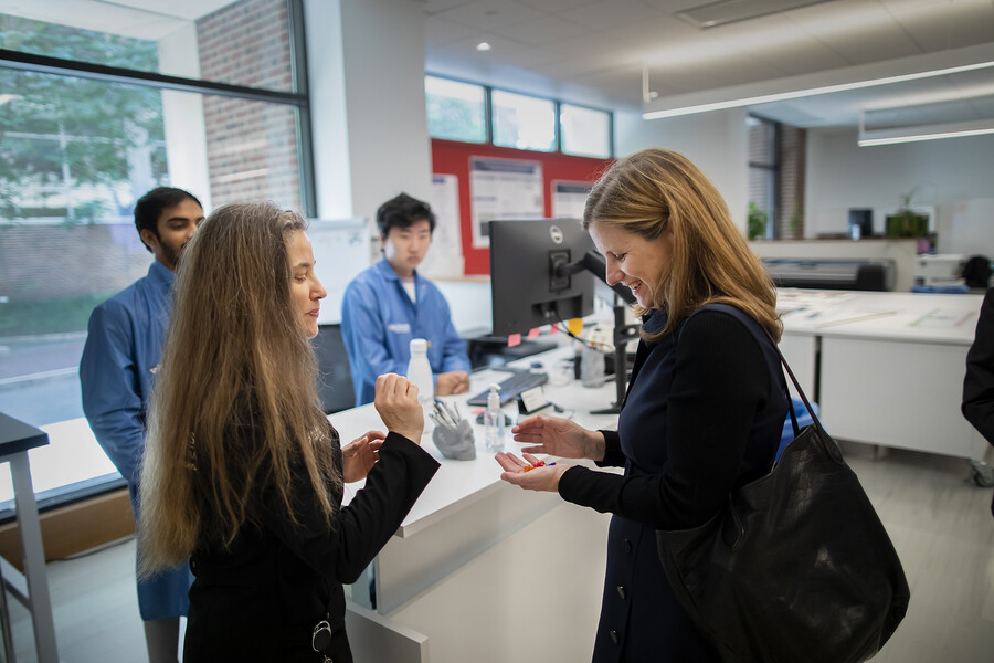 penn president liz magill visits the holman biotech commons