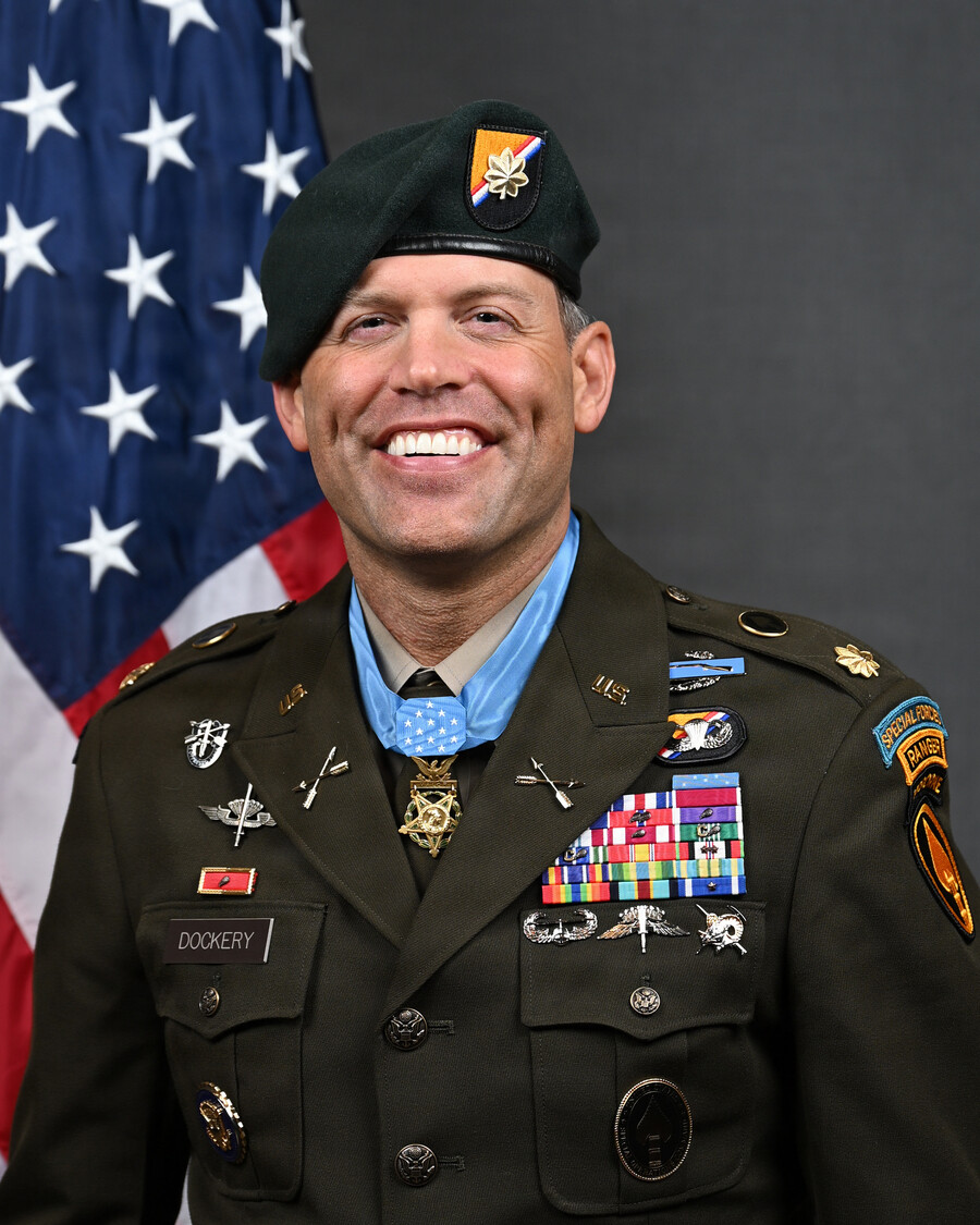 U.S. Army Major Nicholas Dockery official military portrait.