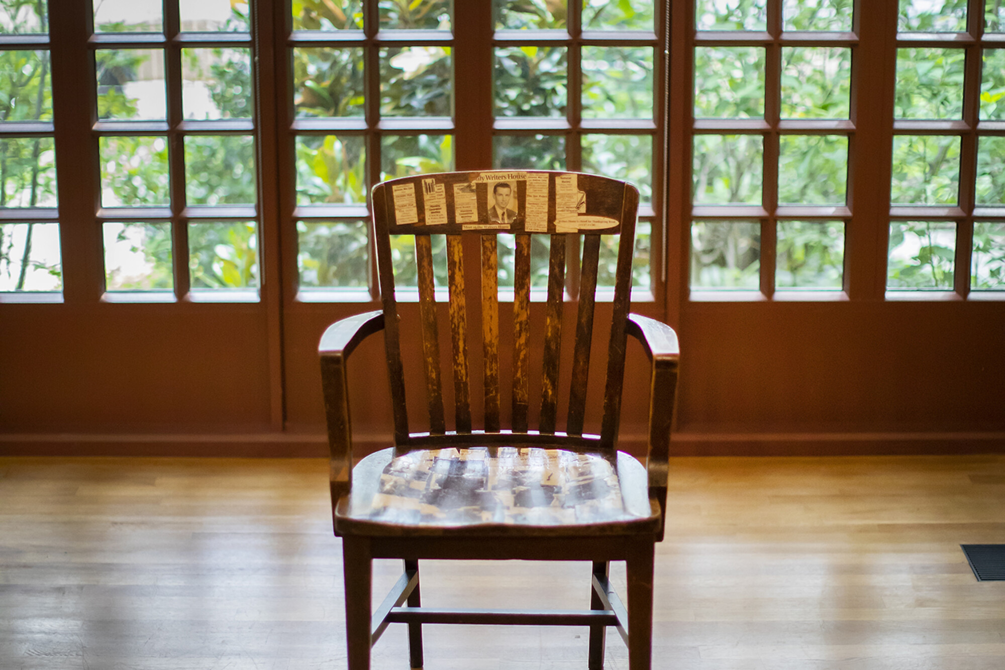 kelly writers house chair four