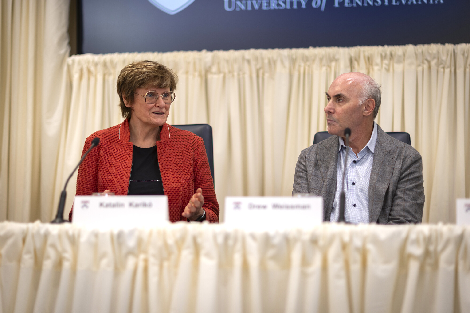 kariko and weissman at nobel press conference