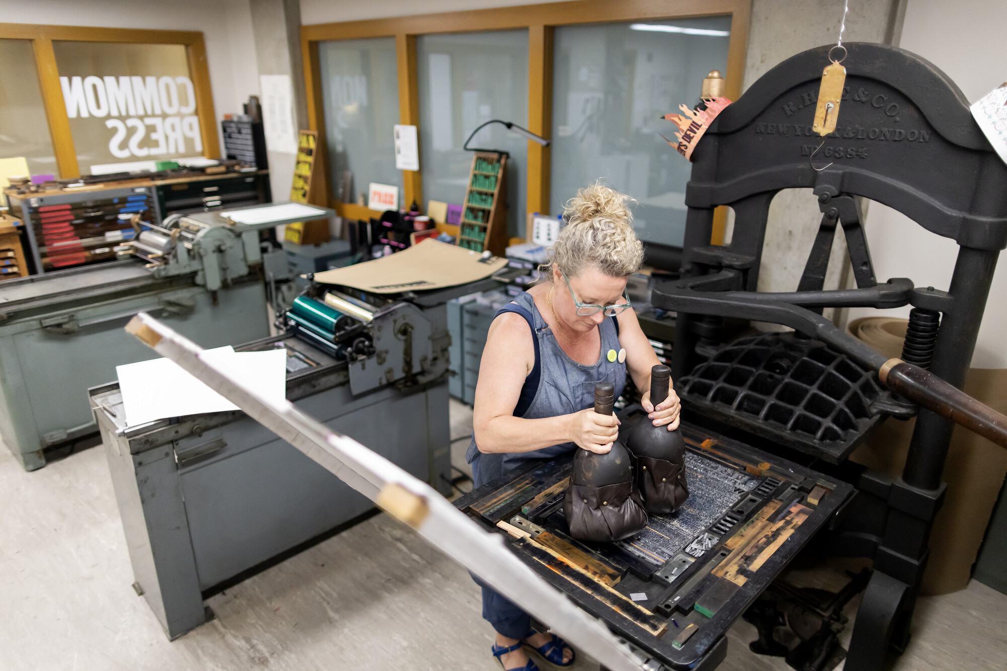 adding ink to letterpress