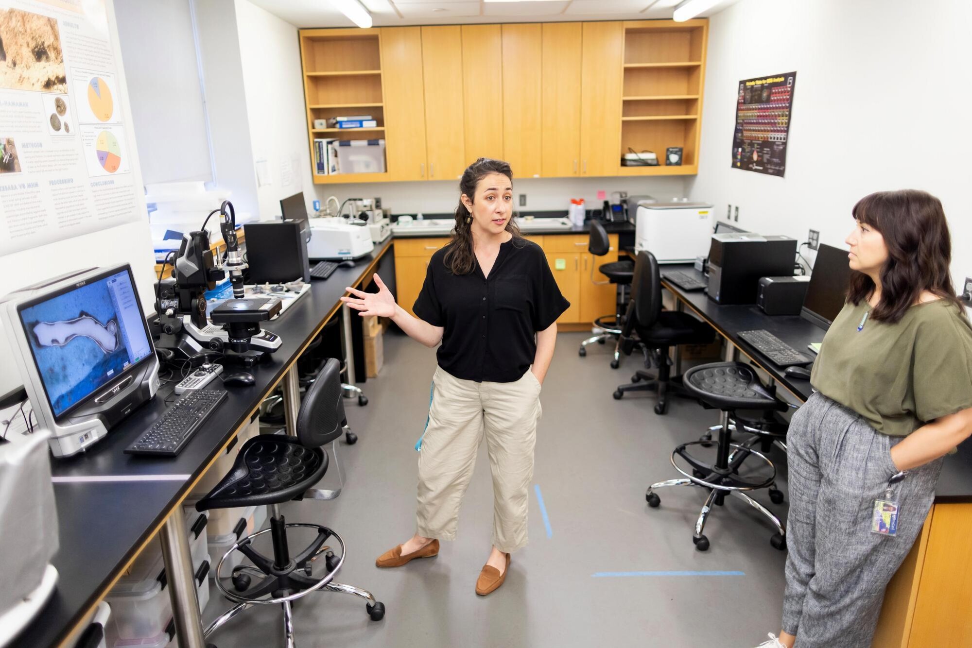 Vanessa Workman (left) and Alexis North in&nbsp;the Archaeomaterials Lab at the Center for the Analysis of Archaeological Materials at the Penn Museum.&nbsp;