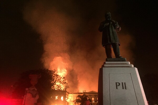 Fire at the National Museum of Brazil, in Rio de Janeiro, on September 2, 2018. Photo by Felipe Milanez