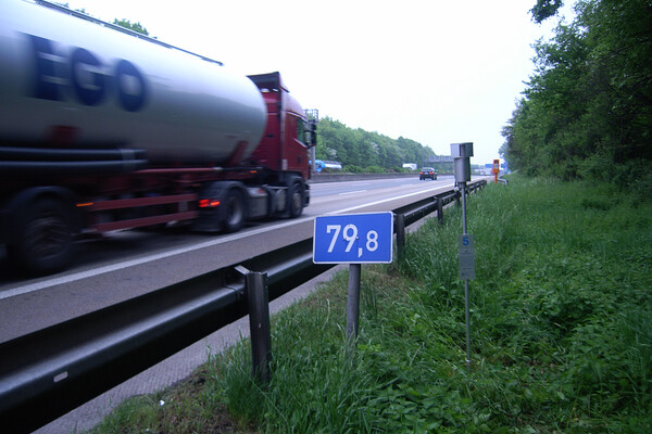 Highway sampling.Giere