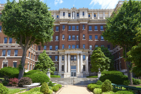 Outside entrance of the Hospital of the University of Pennsylvania–Cedar Avenue building.
