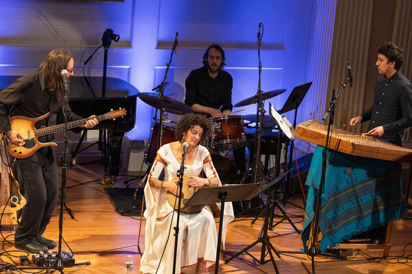 Galeet Dardashti performing on stage.