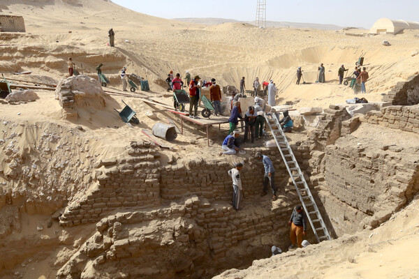 Archaelogists performing a dig in Egypt.