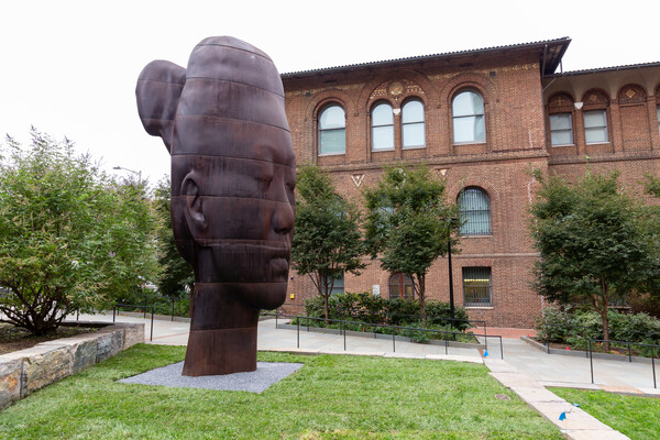 The Rui Rui sculpture on campus.