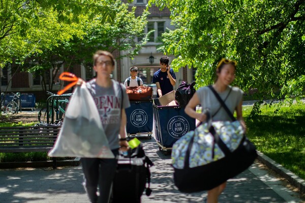 students moving out of Penn residences during Move-Out.