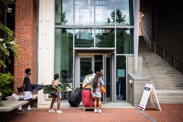 A family moving a student into Lauder College House.